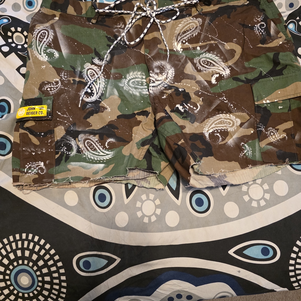 John Deere Co. Men's Camouflage Cargo Shorts